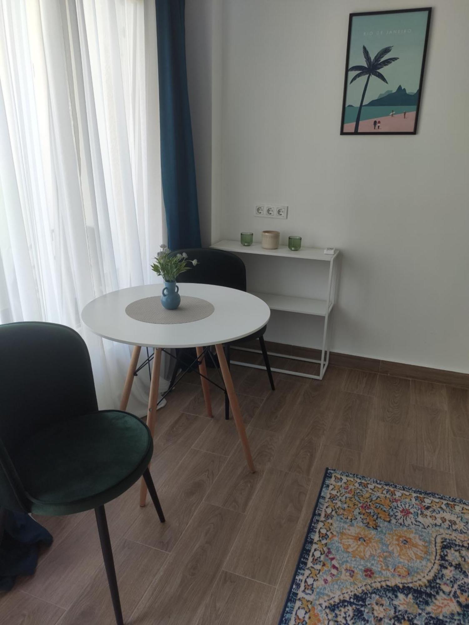 Family Нotel Banuri Kutaisi Rum bild